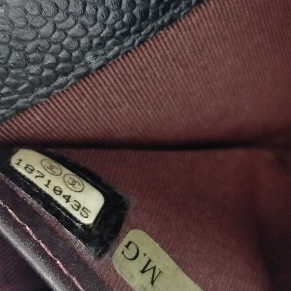 Chanel Caviar Noir Flap  Wallet - Picture 12 of 12